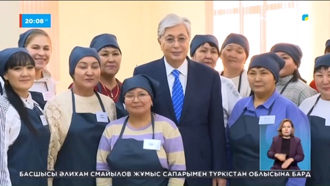 Президент Жетісу облысындағы тігін фабрикасының жұмысымен танысты