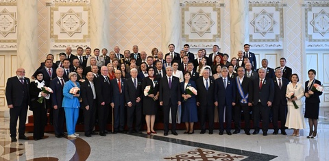 Президент бір топ азаматты мемлекеттік наградамен марапаттады