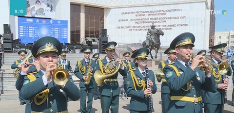 Әскери оркестр елордада концерт өткізді