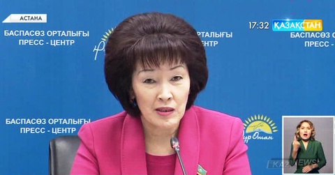 Мәжіліс депутаттары есеп берді