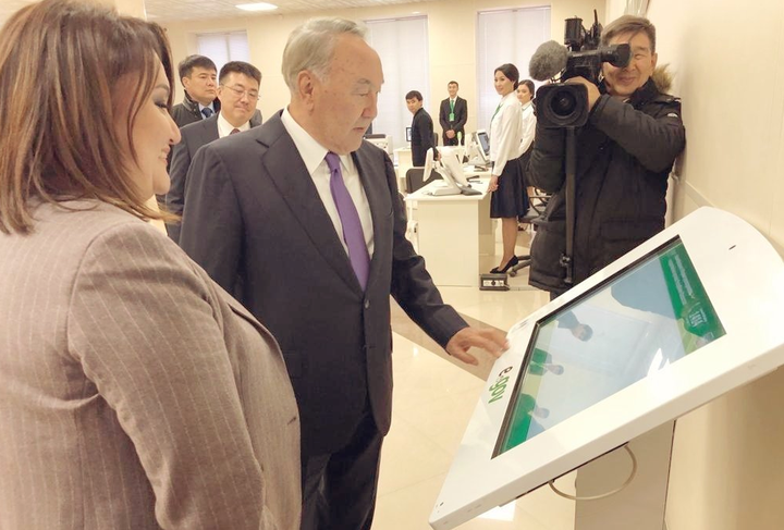 Елбасы Түркістандағы Халыққа қызмет көрсету орталығына барды