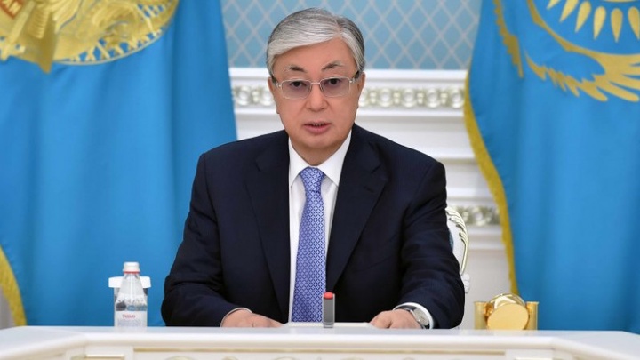 «Бірі 300 млн теңге, бірі  1,6 млрд теңге алған».  Тоқаев әкімдерге жаңа тапсырма берді