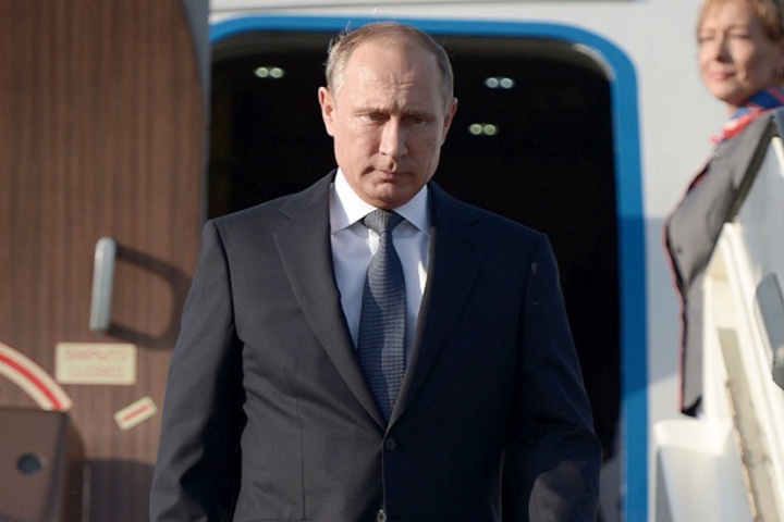 Владимир Путин Еуразиялық экономикалық кеңестің отырысына қатысу үшін Астанаға келді