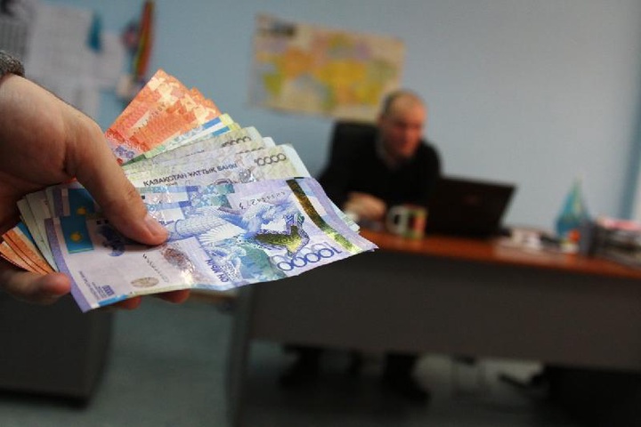 Мемлекет басшысы: Шенеуніктердің жазалануы - заң алдындағы теңдіктің көрсеткіші  