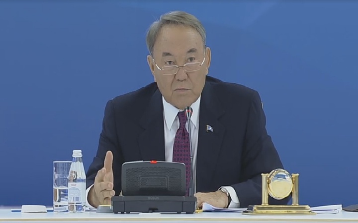 Мемлекет басшысы қазақстандықтарды Тұңғыш Президент күнімен құттықтады