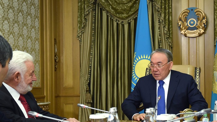 Президент Халықаралық көрмелер бюросының бас хатшысы Висенте Лоссерталеспен кездесті
