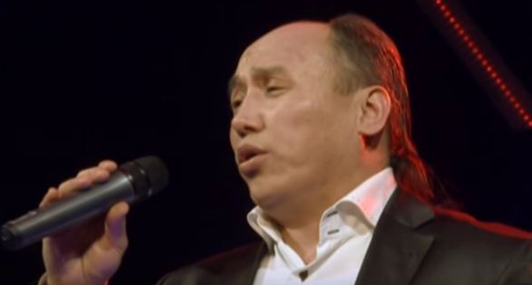 Сәкен Қалымов – «Алтайдың ар жағынан келген ару» 