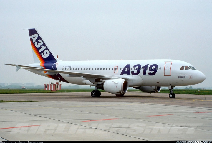 «Airbus A319» ұшағы шұғыл түрде Нью-Йорк әуежайына қонды