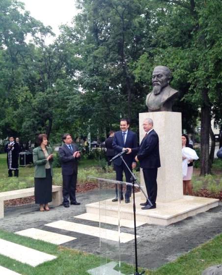 Венгрияда Абай ескерткіші орнатылды
