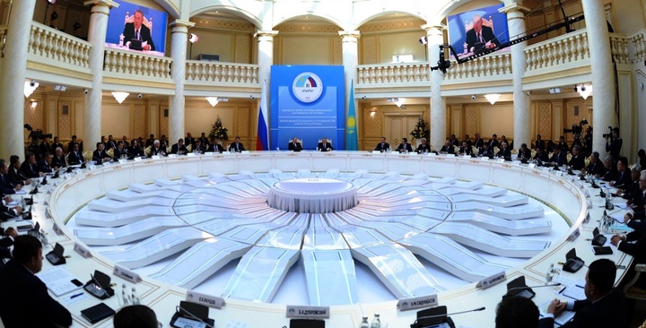 Мемлекет басшысы ХІ өңіраралық ынтымақтастық форумының жалпы отырысына қатысты