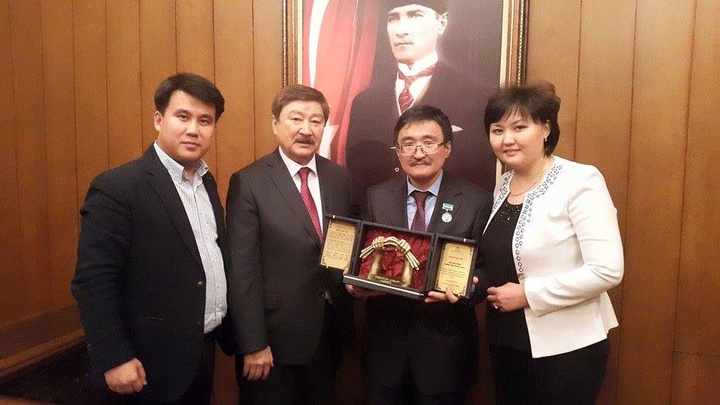 АО РТРК «Қазақстан» получила специальный приз организации ТЮРКСОЙ