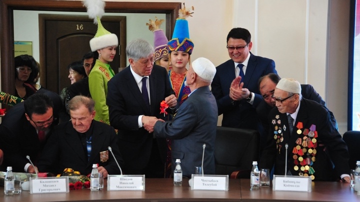 Талдықорғанда Наурыз мерекесіне орай 52 соғыс ардагеріне пәтер кілті табысталды
