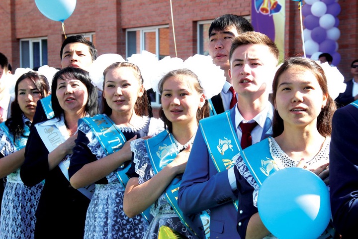 Бүгін еліміздің мектептерінде соңғы қоңырау соғылады