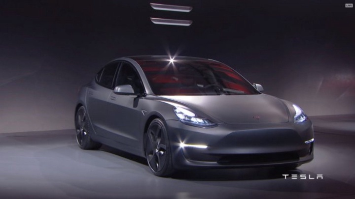 «Tesla 3» автокөлігінің жаңа дизайны таныстырылды