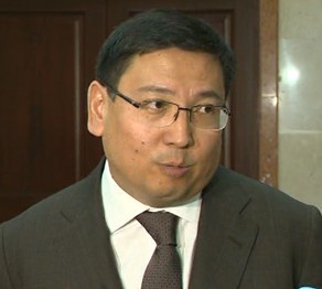 1-сәуірден бастап азаматтық қызметкерлердің жалақысы өседі (толығырақ)