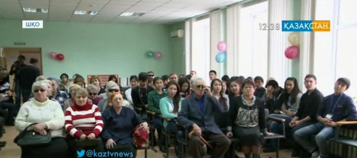 Өскеменде зағиптарға тифлоаудармасы бар кино көрсетілді