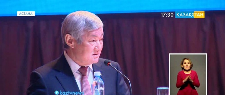 Бердібек Сапарбаев: Ауыл тұрғындары әлі күнге дейін кеңес дәуірінде шыққан кітаптарды оқып жүр